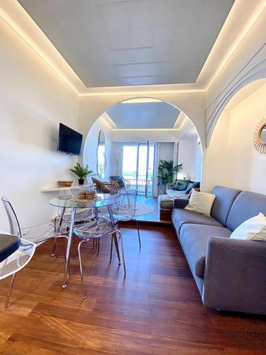 LE ROCAMARE -Superb-Atypical Sea view-A.C-WIFI, Nice (fotografie 10)