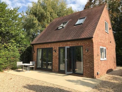 Contemporary Cottage outside South Harting in South Harting
