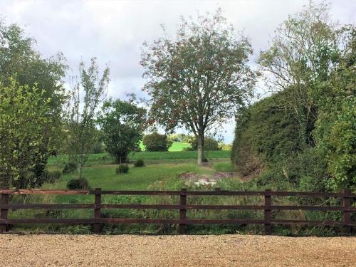 Contemporary Cottage outside South Harting in South Harting