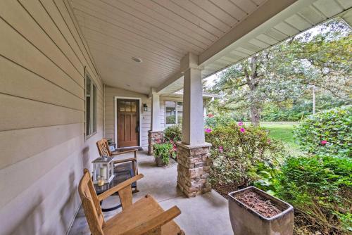 Family Home with Deck on Lake Sara Pets are Welcome - image 12