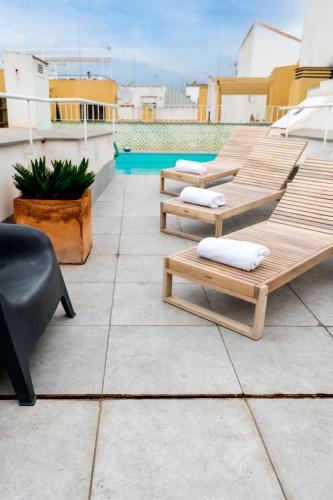 Apartamentos RG Suites Plaza del Salvador 3