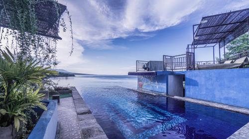 Waenis Sunset View Hotel and Restaurant, Amed, Bali