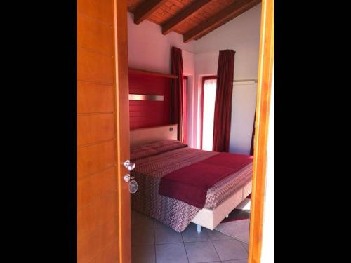 Room in Guest room - Alba Village Hotel Double room chambre d'hôte Baldissero d'Alba