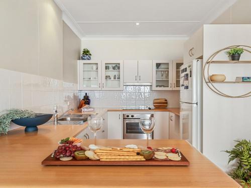 Ocean Blue Apartment Two in Currarong