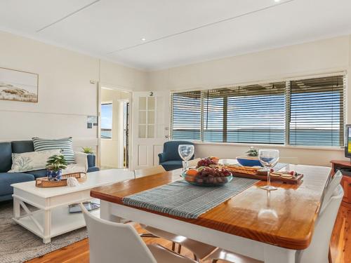 Ocean Blue Apartment Two in Currarong