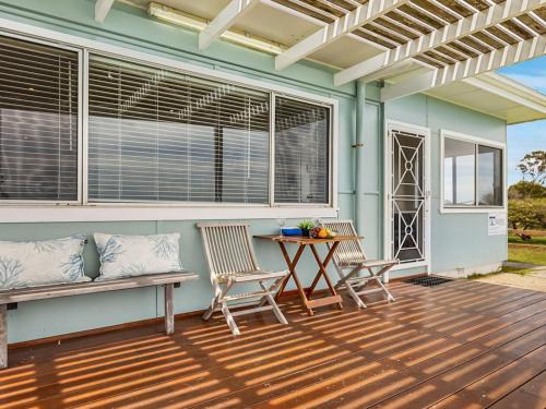 Ocean Blue Apartment Two in Currarong