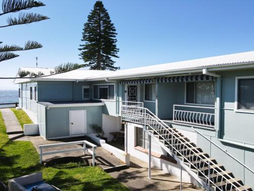 Ocean Blue Apartment Three in Currarong