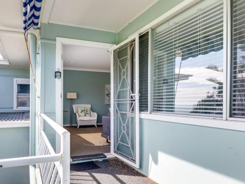 Ocean Blue Apartment Three in Currarong