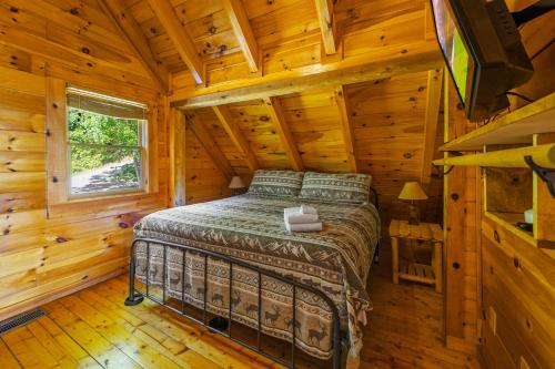 Peaks of Blue with Hot Tub and Theater Room - image 2