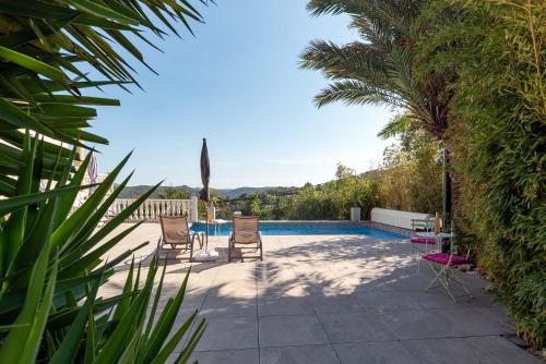  Beautiful Family Villa Las Bocharas in Olivella