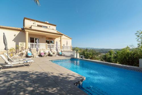  Beautiful Family Villa Las Bocharas in Olivella
