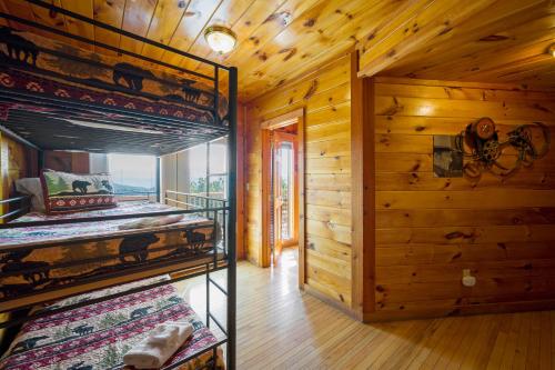 Peaks of Blue with Hot Tub and Theater Room - image 12