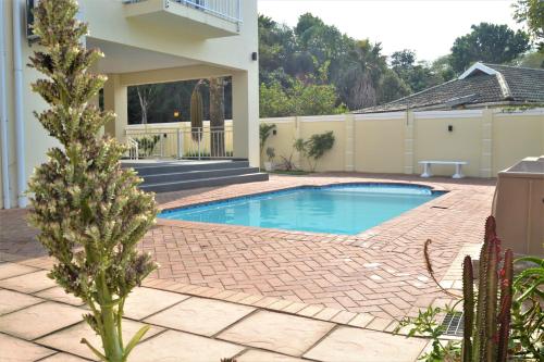 Swimming pool, Golf Course Boutique Guesthouse in Mount Edgecombe