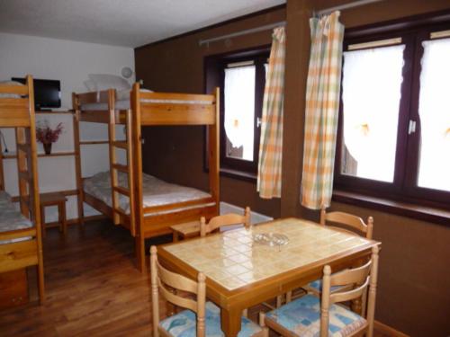 Studio Montgenèvre, 1 pièce, 4 personnes - FR-1-445-75 Montgenèvre