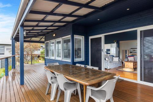 Tru Blu - Enjoy Sweeping 180 Degree Views of Gracetown in this Modern Family Beach House