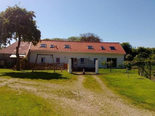 Gîte Pihen-lès-Guînes, 6 pièces, 12 personnes - FR-1-376-39