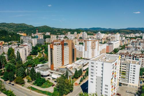 . Grand Hotel Tuzla