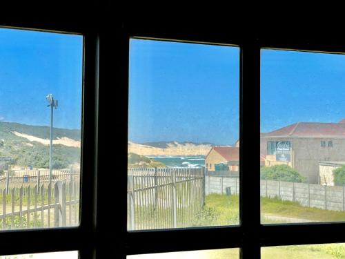 26 Settler Sands Beachfront Accommodation Sea View