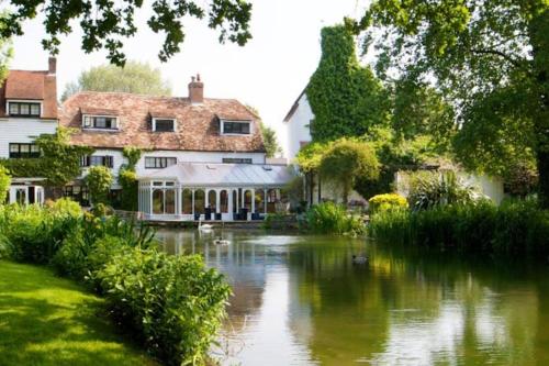 Entire Thatched Cottage