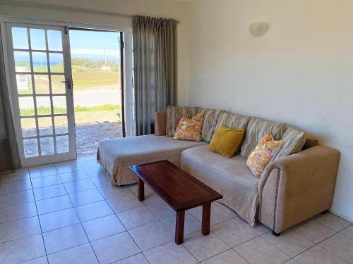 26 Settler Sands Beachfront Accommodation Sea View