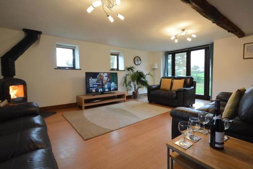 Iekārtas, Lower Curscombe Barn - Beautiful 400-year-old threshing barn. Pet-friendly. in Feniton