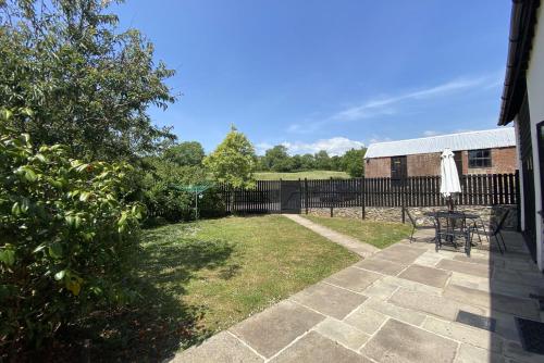 Iekārtas, Lower Curscombe Barn - Beautiful 400-year-old threshing barn. Pet-friendly. in Feniton