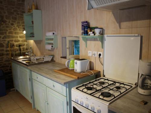 Gîte Saint-Broladre 2 pièces 3 personnes - FR-1-538-131 - image 4