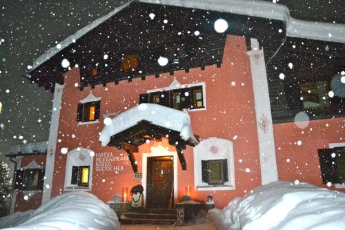 Hotel Roseg-Gletscher 4