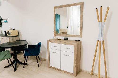 Chic Studio Room Type - Deluxe King Studio