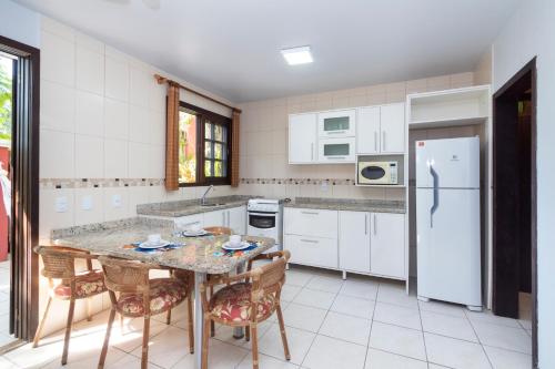 One-Bedroom Bungalow image 10