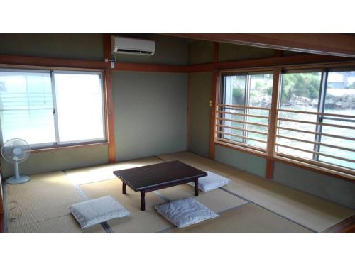 Sasayakana Ouchi Iso Takeoka Futtsu - Vacation STAY 80771v