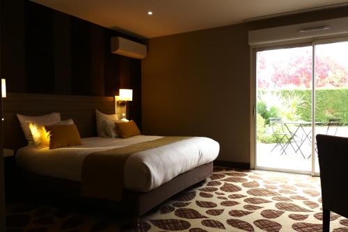 Hotel Le Provencal in Le Lac
