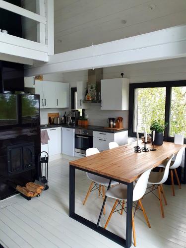 廚房, Villa Laiskajaakko in 阿拉耶爾維