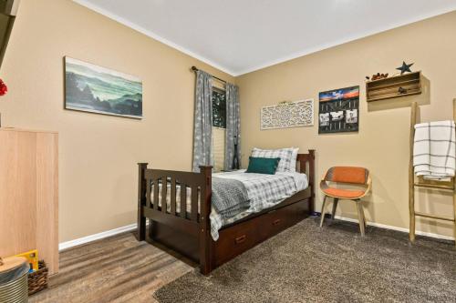 Beaverton Highlands Retreat – Beaverton, OR