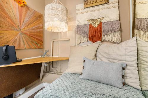 Beaverton Highlands Retreat – Beaverton, OR