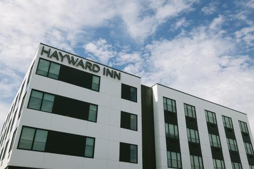 Hayward Inn - image 6
