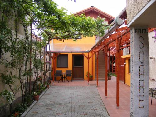 Casa Soare check-in independent