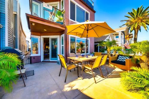 Tropical Awesome - Apartment - Newport Beach