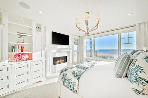 Luxury Beach Front Escape in Newport Beach, USA