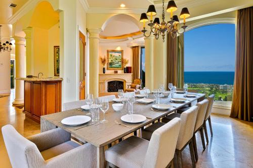 Seascape Estate in San Diego, USA