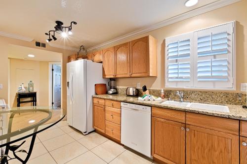 DP-4 Ritz Pointe Condo in Dana Point, USA