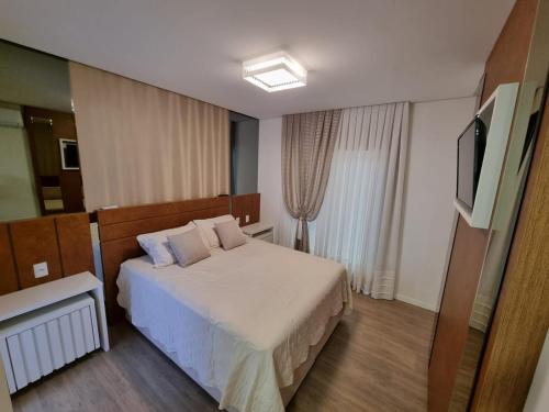 Apartamento Meia Praia excelente