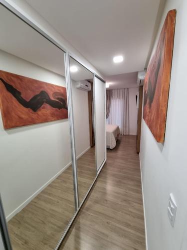 Apartamento Meia Praia excelente