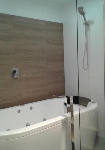 浴室, Snow Gum Apartment 2 in 沃爾哈拉