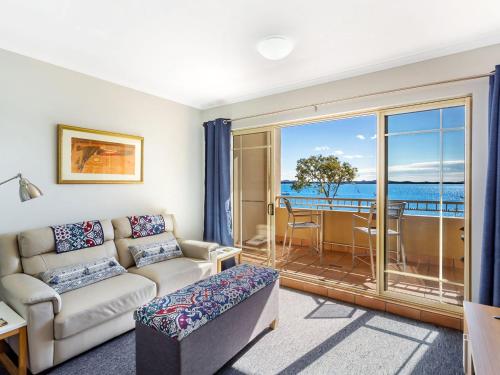 Whitesands, Unit 113/41-45 Shoal Bay Road