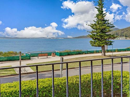 Shoal Towers Unit 3 11 Shoal Bay Road