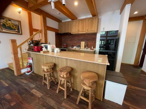 Bar/lounge, 軽井沢メイプルチューダーハウス in Karuizawa