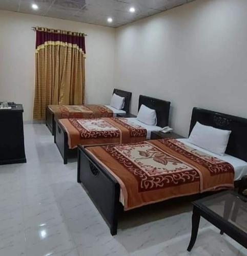 Decent Lodge Hotel Garden Town Lahore