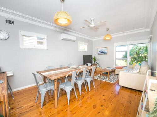 Victor Parade, 5 in Shoal Bay