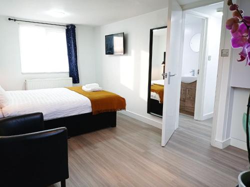 Mill Studio A - Self contained one bed studio flat, Oksford